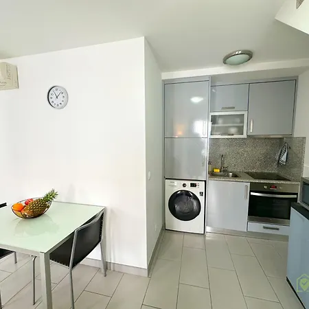 Loft Acolhedor Com Mezanine No Centro De Angra Angra do Heroísmo