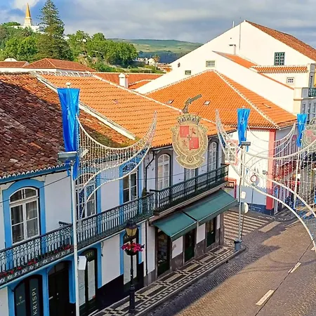Loft Acolhedor Com Mezanine No Centro De Angra Apartment Angra do Heroismo