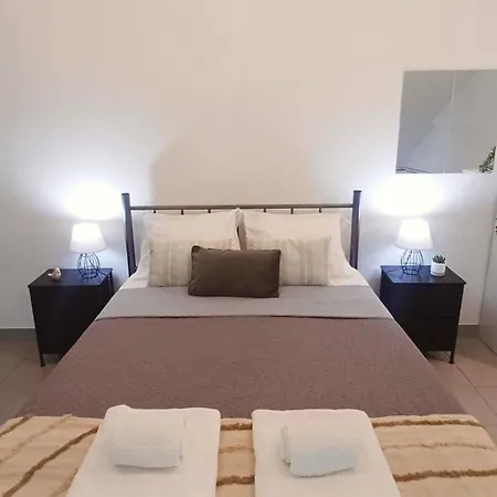 Loft Acolhedor Com Mezanine No Centro De Angra